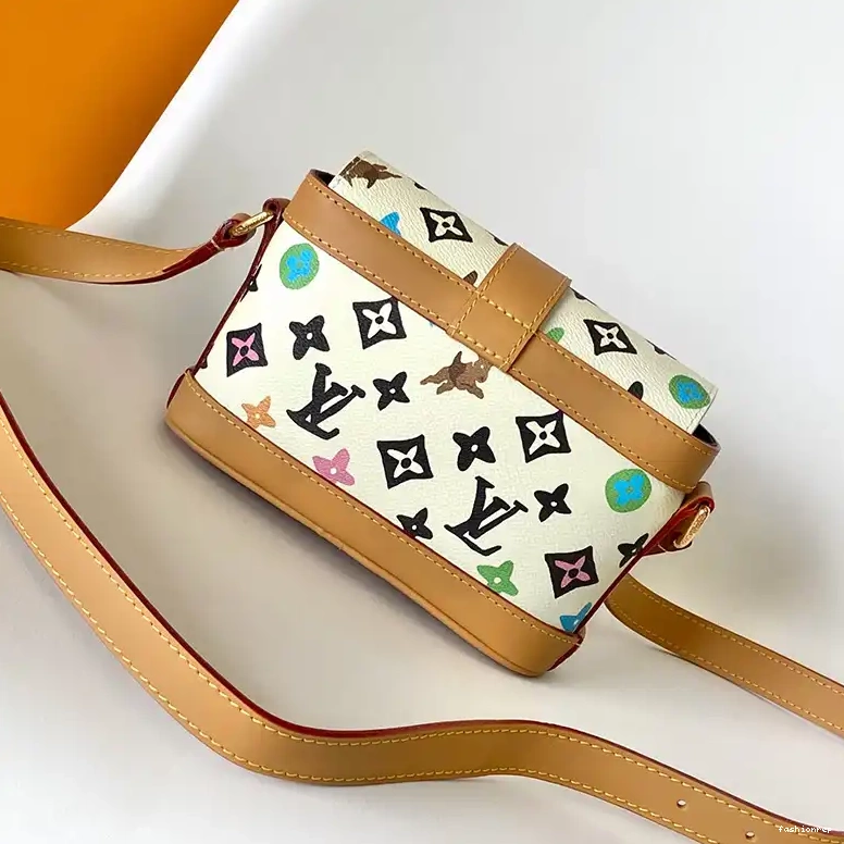 Fashionrepsfam ru LV Bags 2407YZ0085 0421